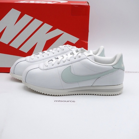 NEW Nike Cortez Sneakers DN1791-106 Summit White/Light Silver/Sail - Picture 1 of 11